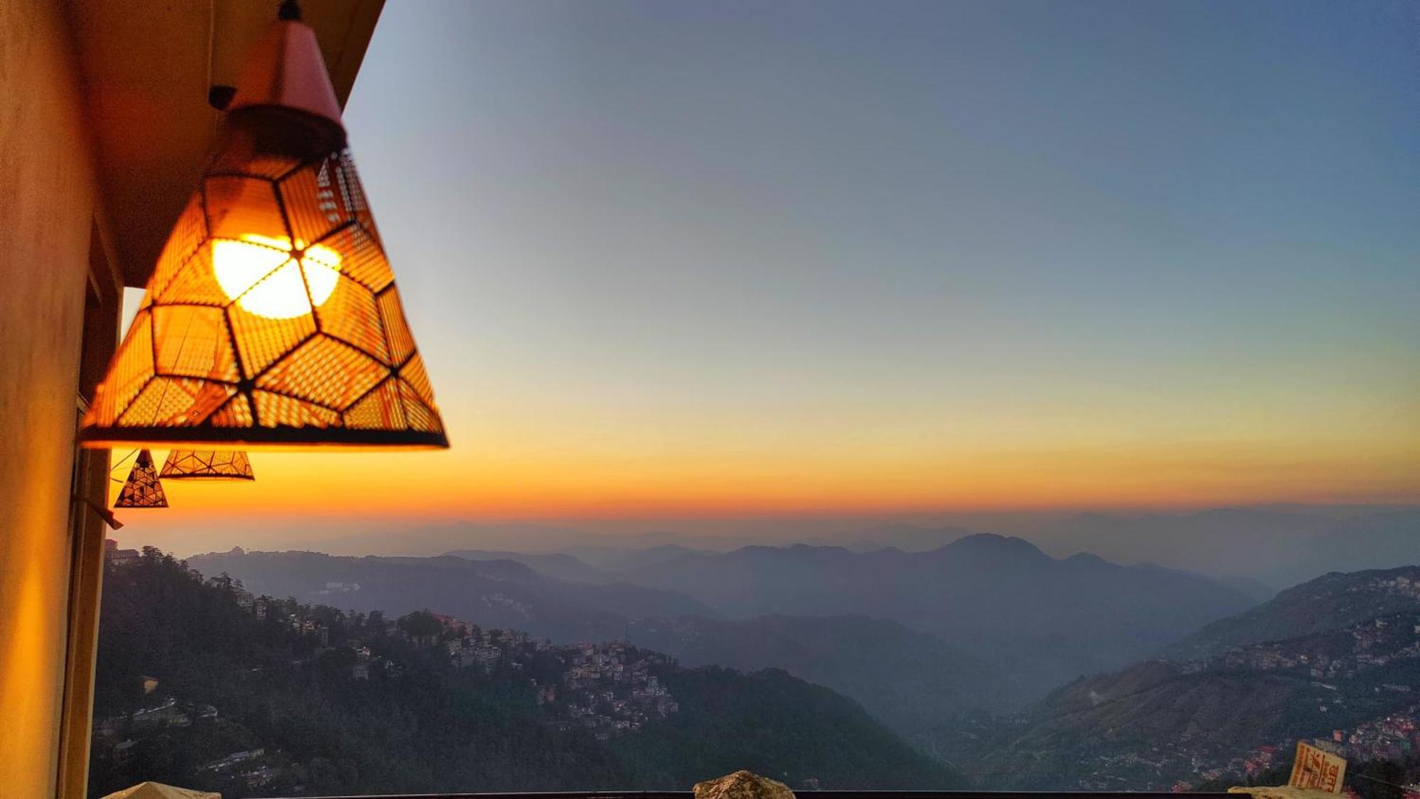 The Ashoka Inn 300Mts Walkable From Mall Road Shimla Exteriör bild