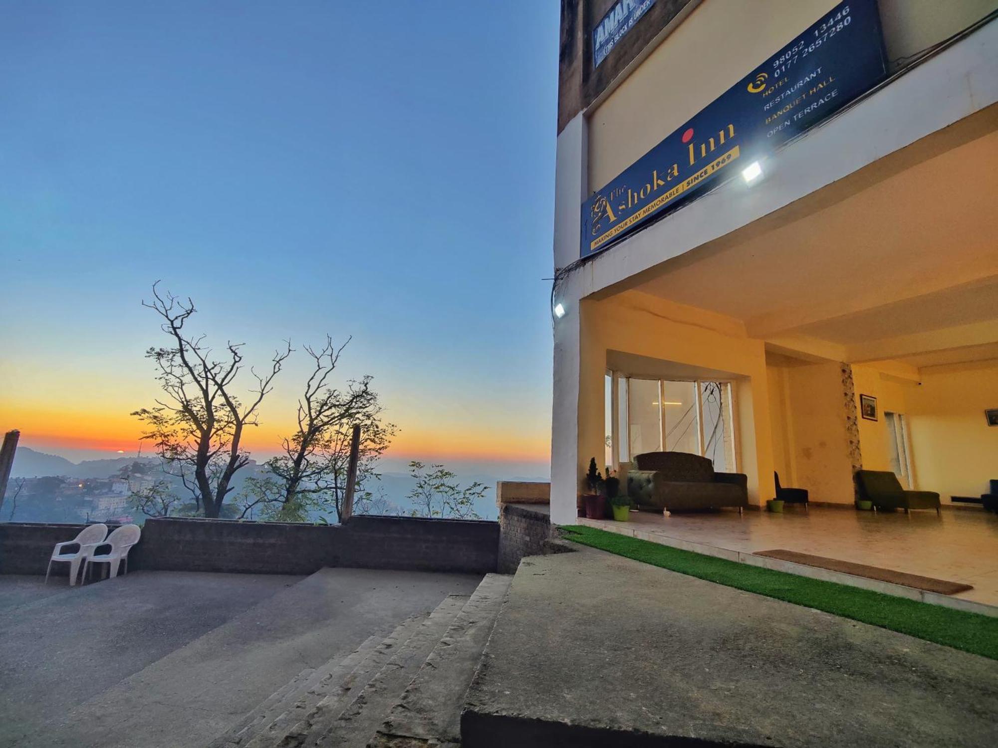 The Ashoka Inn 300Mts Walkable From Mall Road Shimla Exteriör bild