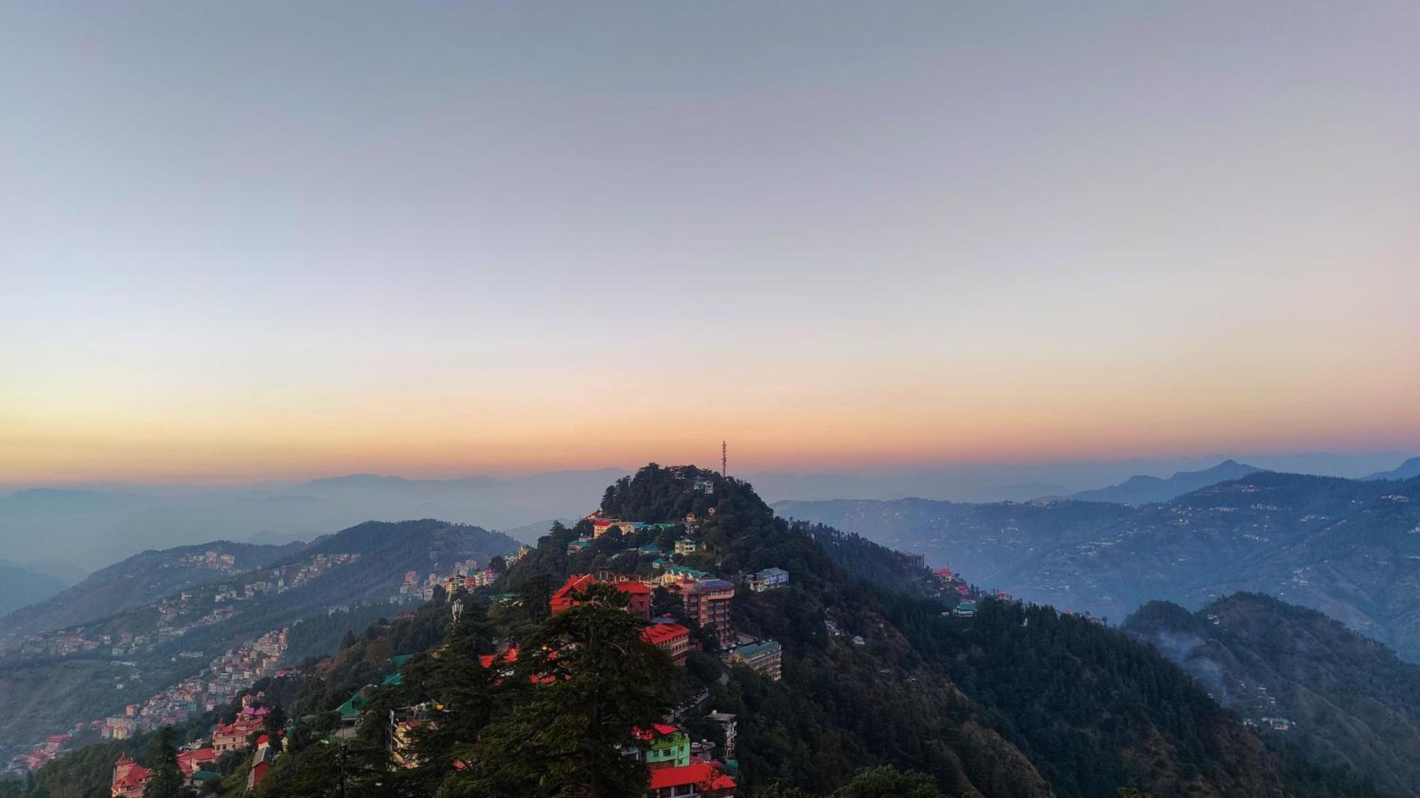 The Ashoka Inn 300Mts Walkable From Mall Road Shimla Exteriör bild