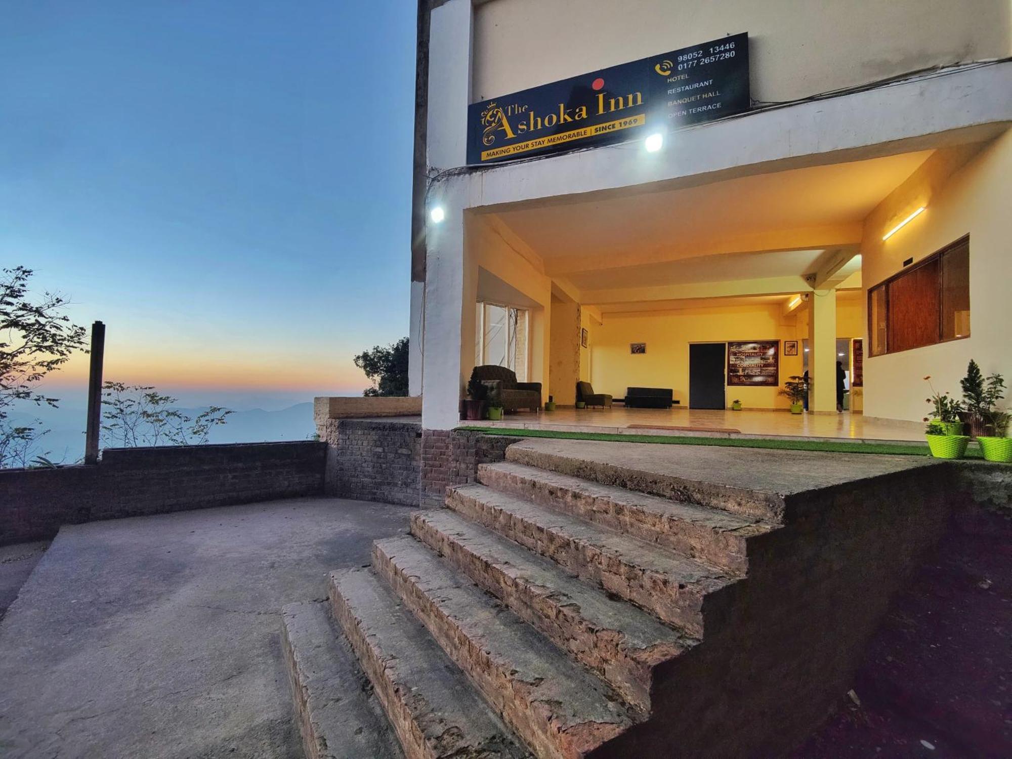 The Ashoka Inn 300Mts Walkable From Mall Road Shimla Exteriör bild