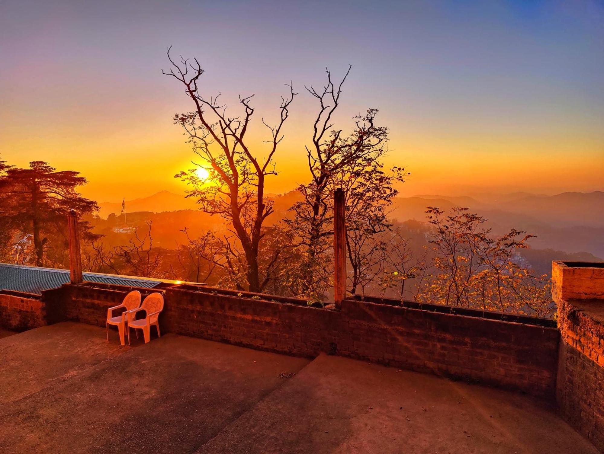 The Ashoka Inn 300Mts Walkable From Mall Road Shimla Exteriör bild