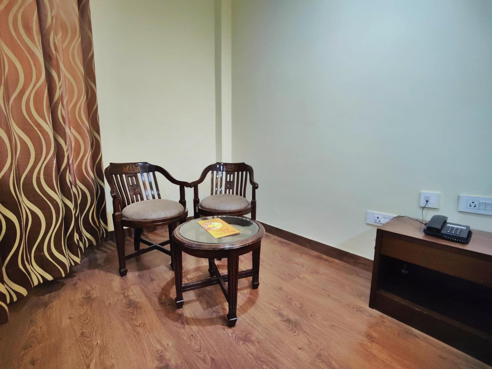 The Ashoka Inn 300Mts Walkable From Mall Road Shimla Exteriör bild