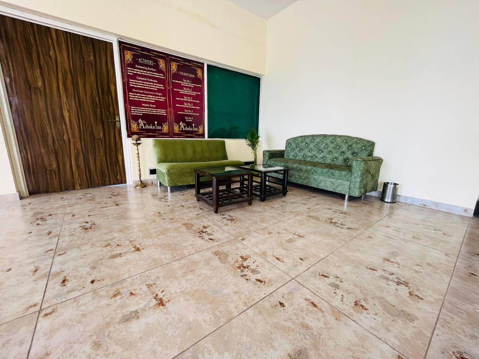 The Ashoka Inn 300Mts Walkable From Mall Road Shimla Exteriör bild
