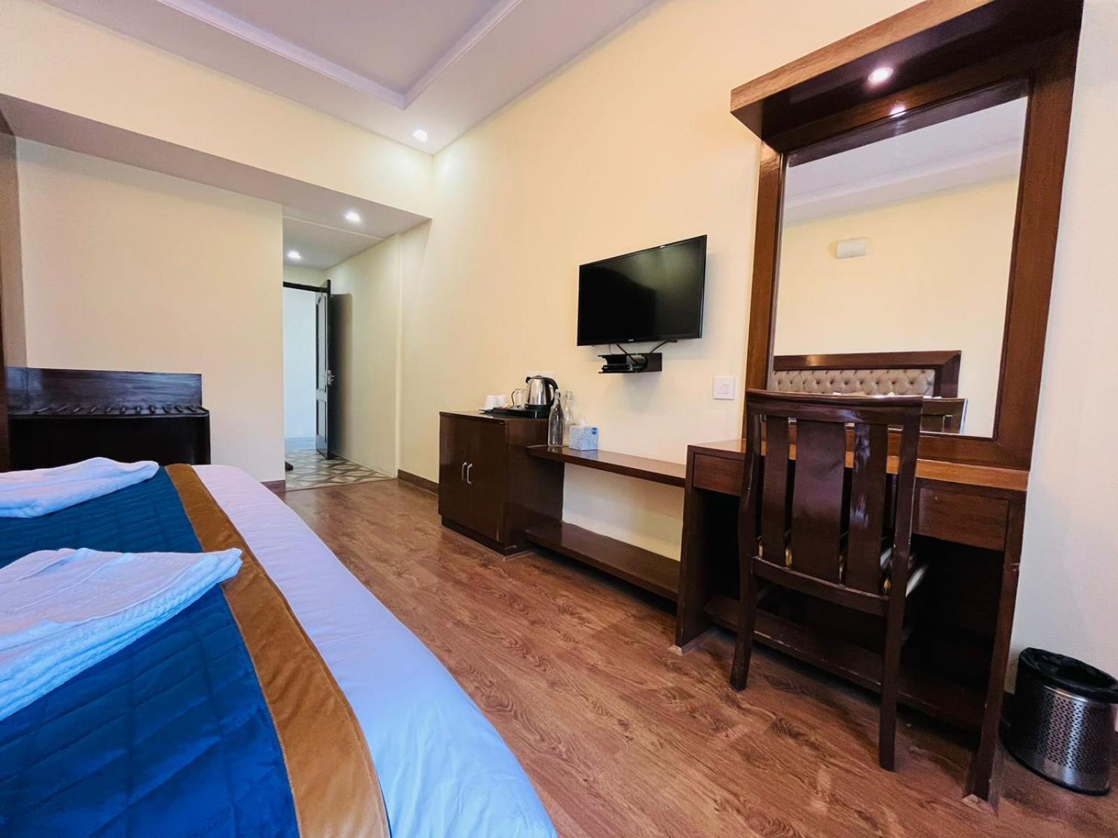 The Ashoka Inn 300Mts Walkable From Mall Road Shimla Exteriör bild
